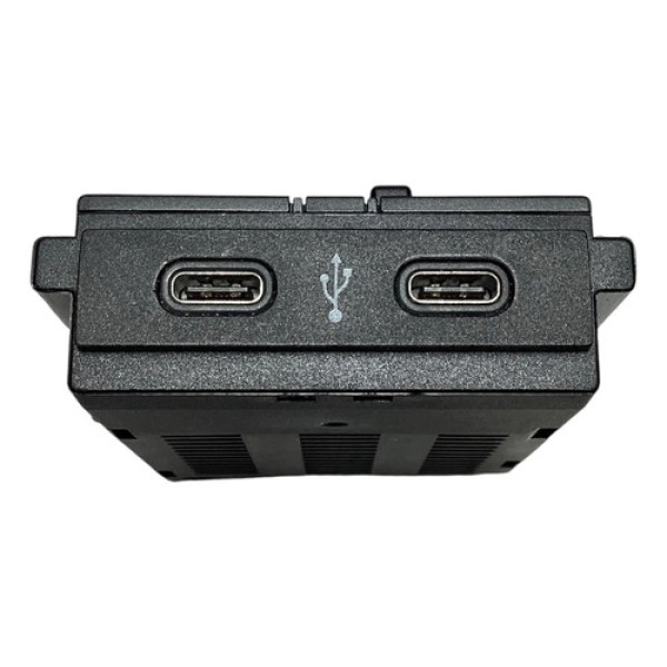 Entrada Usb (usb-c) Volkswagen Polo 1.0 Turbo Flex 2023 Preto