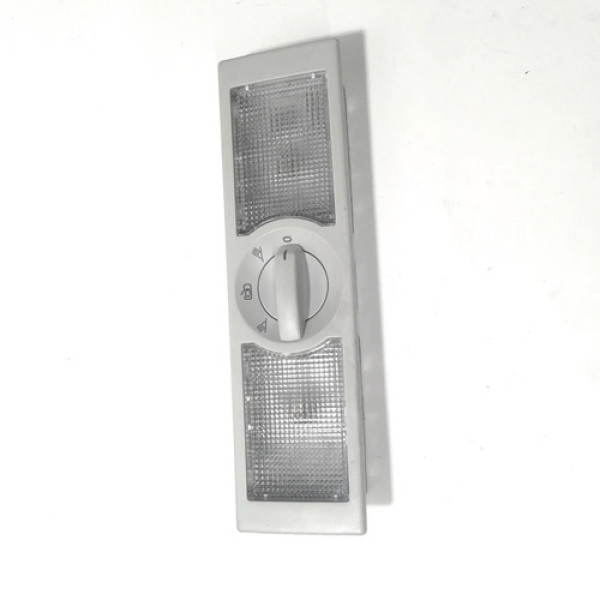Luz De Cortesia Dianteira - Volkswagen - Jetta - 2012