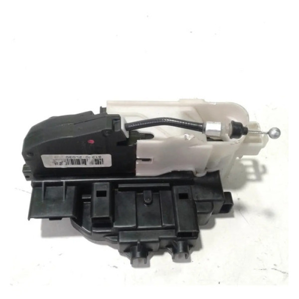 Fechadura Da Porta Dianteira Direita Hyundai I30 2011 54067