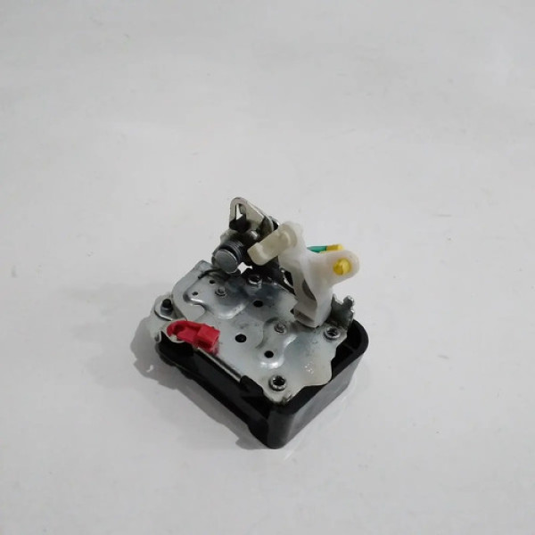 Fechadura Traseira Esquerda Pt Cruiser 2009 21138