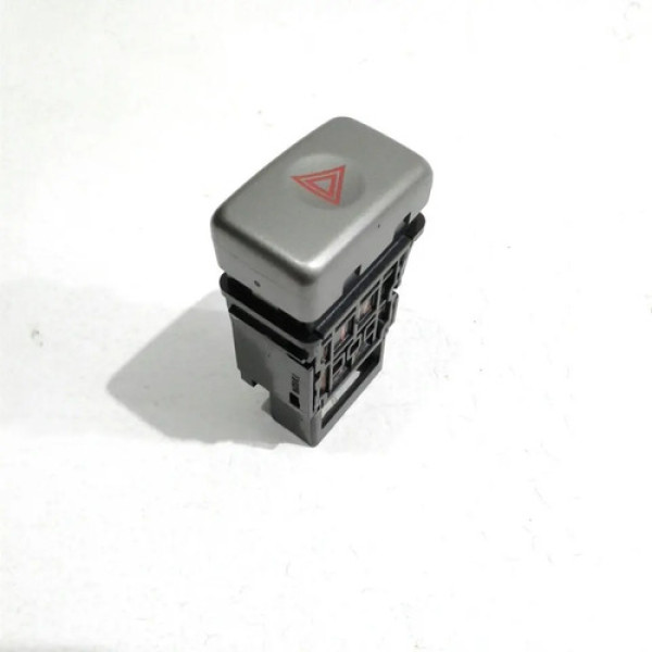 Botão Do Pisca Alerta Subaru Forester 2008 Sku 49600