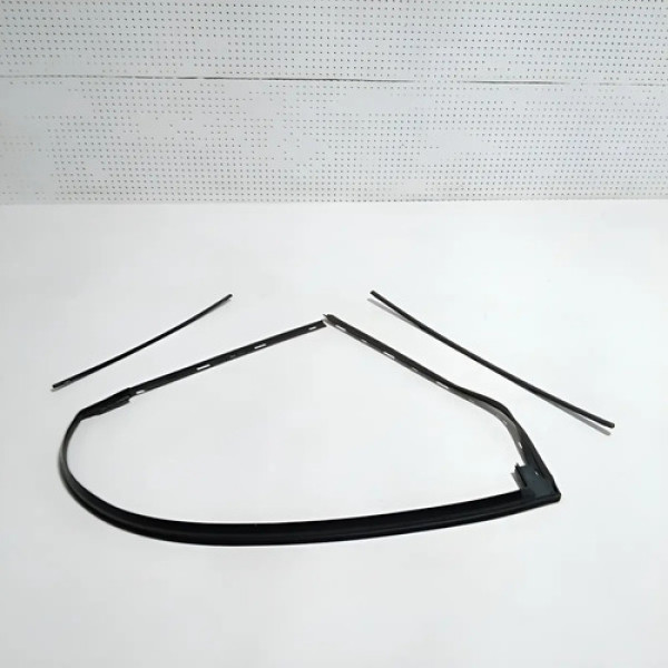 Borracha Vedação Sup Int Porta Tras Dir Azera 2011 Sku 61308 Preto