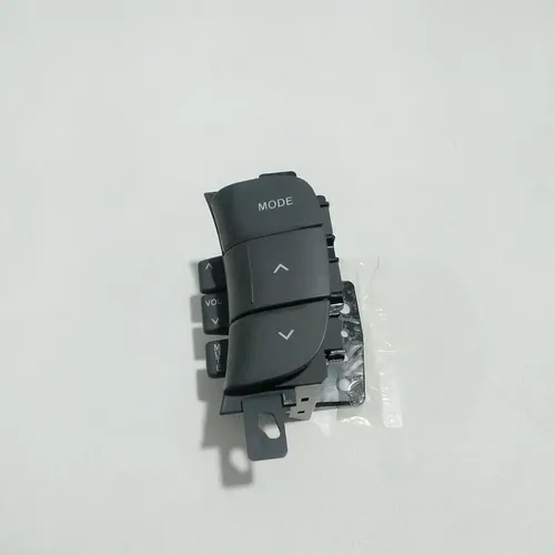 Botão Do Rádio Hyundai Azera 3.3 V6 2009 Sku 60192