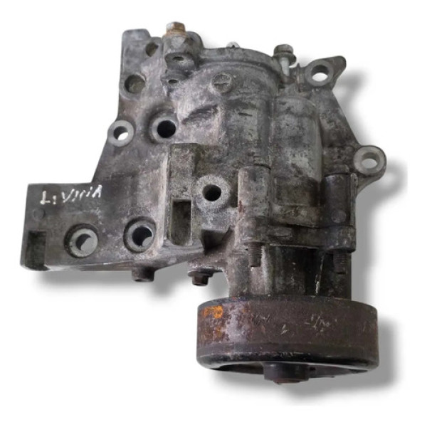Carcaça Bomba De Água Nissan Livina 1.8 2013
