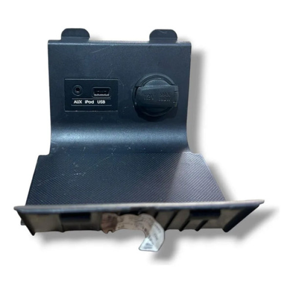 Moldura Central Tomada Usb Auxiliar Hyundai Hb20 2019 Preto
