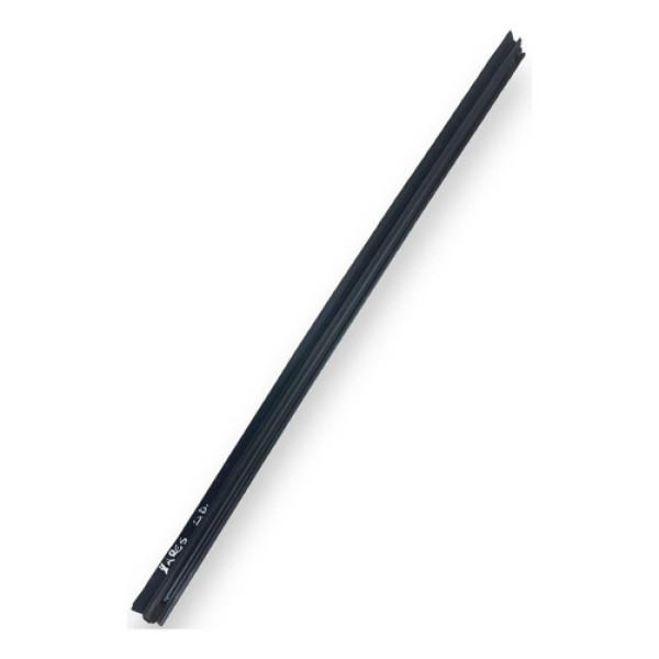 Borracha Canaleta Interna Dianteira Direita Yaris 2018