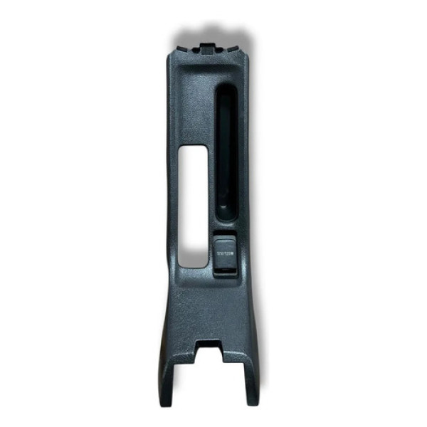Console Central Tomada 12v Toyota Yaris 2023