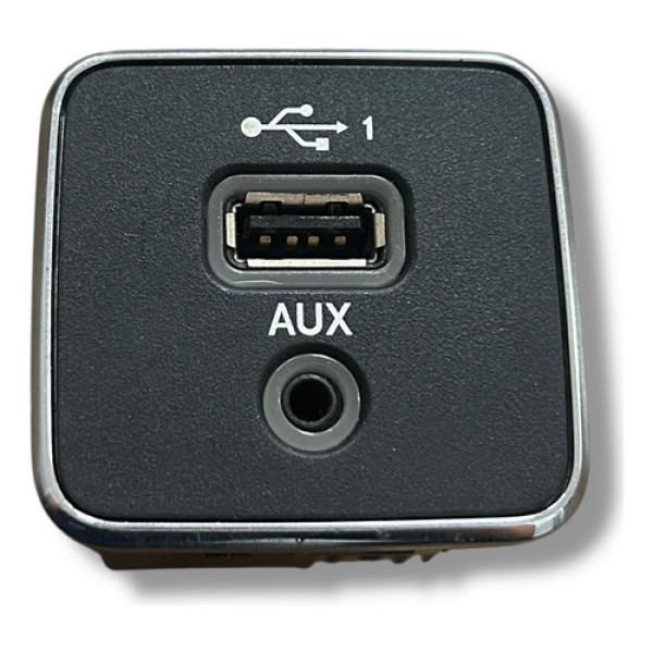 Entrada Usb Auxiliar Fiat Toro 2018 Preto