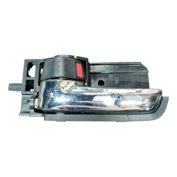 Maçaneta Interna Traseira Esquerda Suzuki Sx4 2012 Cromado Traseira