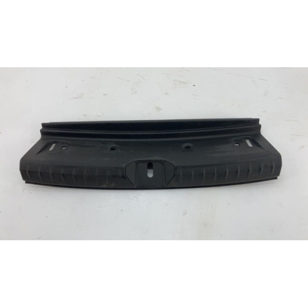 Acabamento Fechadura Porta Malas Bmw 118i 2016