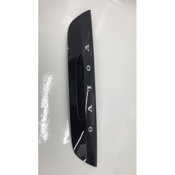 Moldura Tampa Traseira Volvo V40 2015 31301301 2