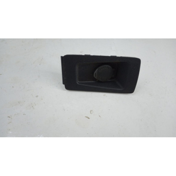 Acabamento Tomada 12v Console Central Corolla 2015