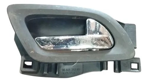 Maçaneta Interna Traseira Direita Peugeot 308 2013 2014 Prata/preta Traseira