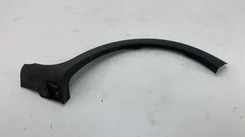 Aplique Paralama Traseiro Esquerdo Renault Sandero 2012