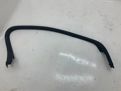Moldura Janela Dianteira Esquerda Citroen C5 Touer 2010 Preto