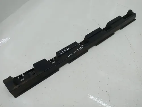 Guia Suporte Saia Lateral Traseira Direita Bmw X1 2013