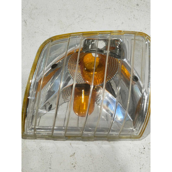 Lanterna Seta Direita Cristal Mercedes 1620/1618/1634/1622