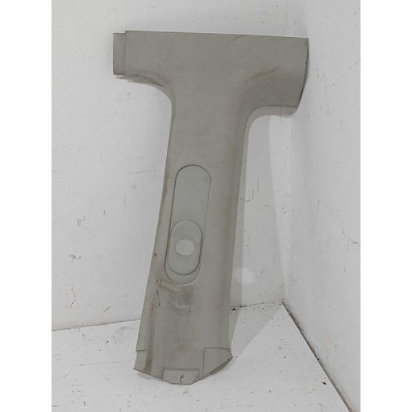 Moldura Coluna Central Cinto Direito Vw Fox City 2009 