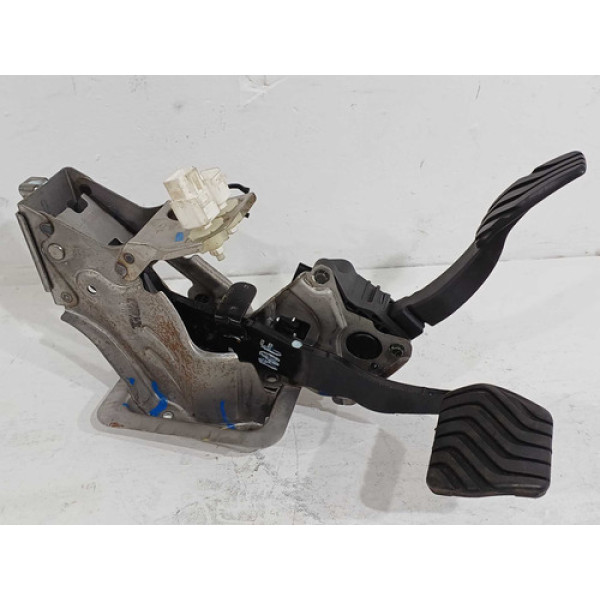 Pedaleira Acelerador Freio Nissan Kicks 1.6 2018 Aut
