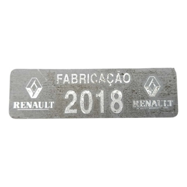 Emblema Plaqueta Ano Fabricação Kwid 2018 A 2021 Prateado