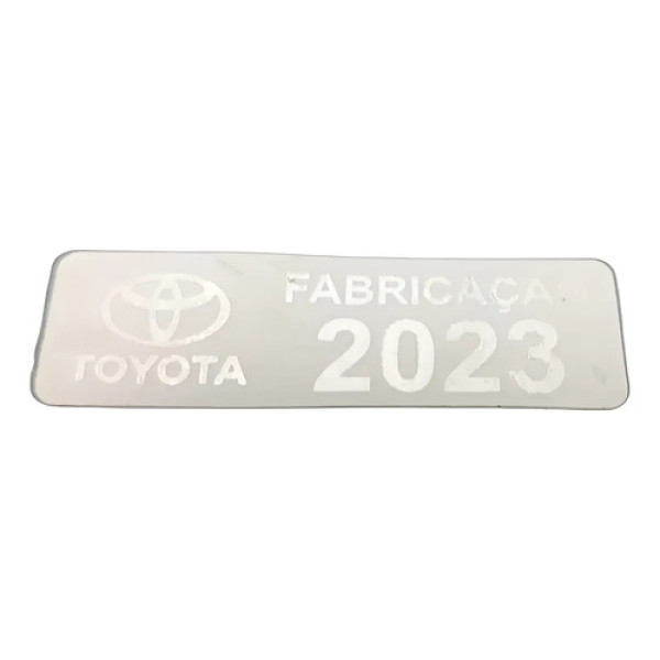 Emblema Plaqueta Ano Fabricação Yaris 2018 A 2024 Cinza