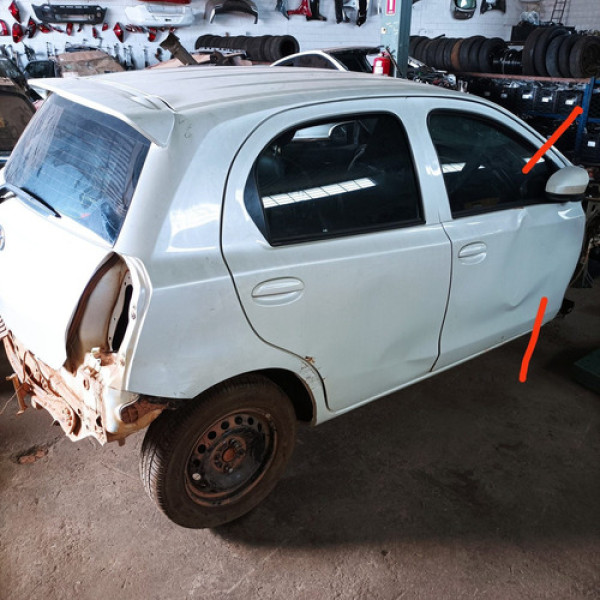 Toyota Etios 2018 Traseirão