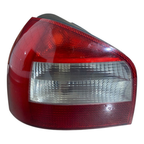 Lanterna Lado Esquerdo Audi A3 2001/2006 8l0945095b Esquerdo/motorista Vermelho