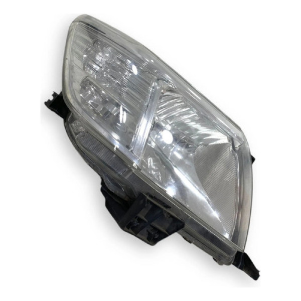 Farol Direito Toyota Hilux 2012 C/detalhe Garras 811100k450 Direito/passageiro