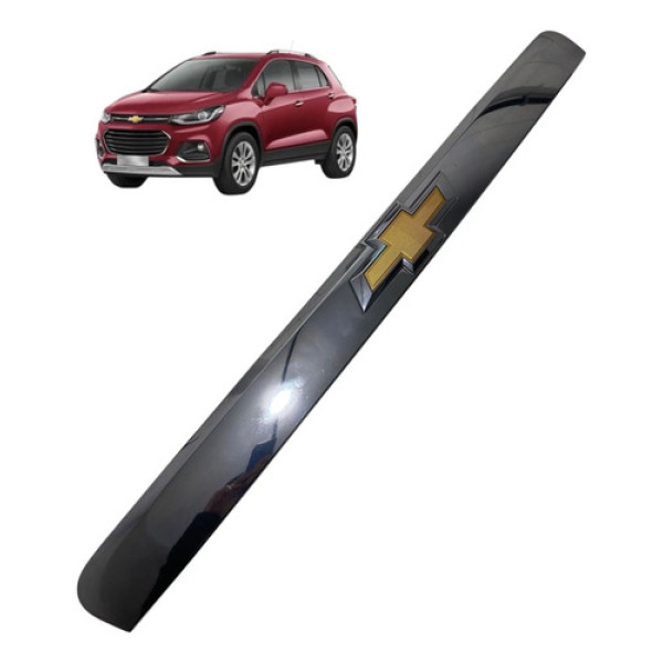 Friso Cromado Tampa De Mala Chevrolet Tracker 2018 42581133