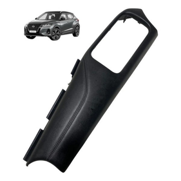 Moldura Couro Painel Multimidia Nissan Kicks 2024 684115r02a Cinza