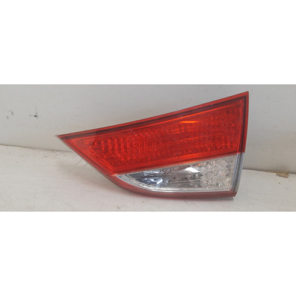 Lanterna Direita Tampa Hyundai Elantra 2011/2014 Origi 24891 Direito/passageiro Vermelho