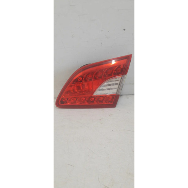Lanterna Direita Tampa Nissan Sentra 2013/2016 Origi 24893 Direito/passageiro Vermelho
