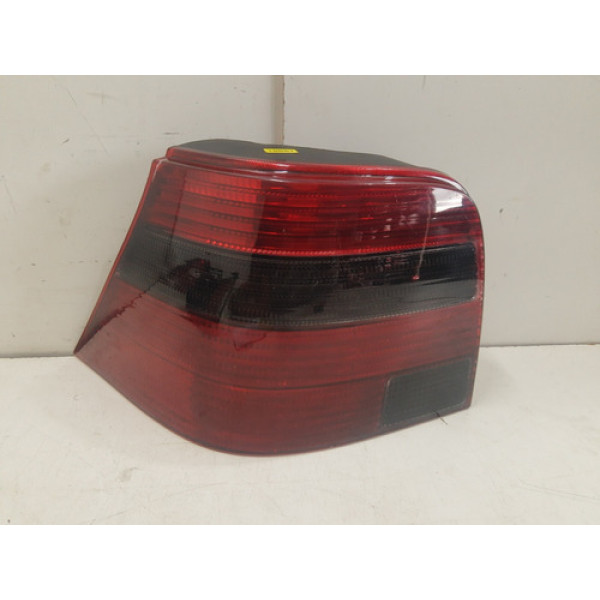 Lanterna Volkswagen Golf L.direito 2001/2006 Usada 19657 Esquerdo Vermelho