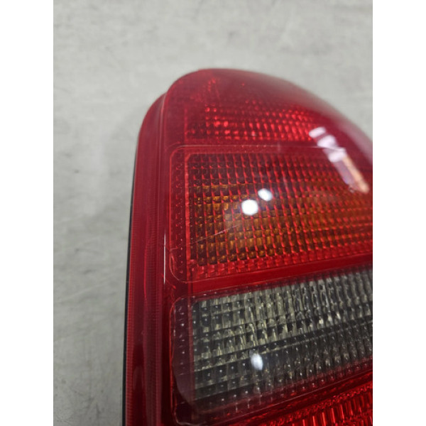 Lanterna Audi A4 Avant 1995 A 2001 Original 26483 Direito/passageiro Vermelho