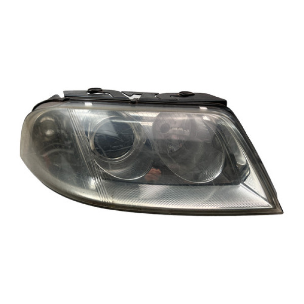 Farol Direito Passat 2001 2002 2003 A 2005 Direito