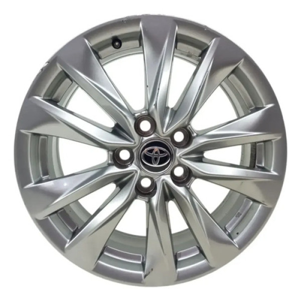 Roda Corolla Cross Aro 17 Prateado