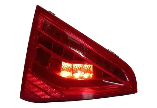 Lanterna Traseira Esquerda Audi A5 Sportback 12/2016 (mala) Esquerdo/motorista Vermelho