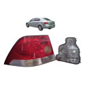 Lanterna Traseira Esquerda Gm Vectra Elegance Sedan 2007  Esquerdo/motorista Vermelho E Branco