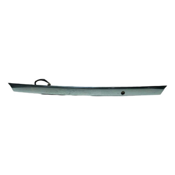 Friso Tampa Traseira Luz Placa Toyota Hilux Sw4 2005/2015. Cromado
