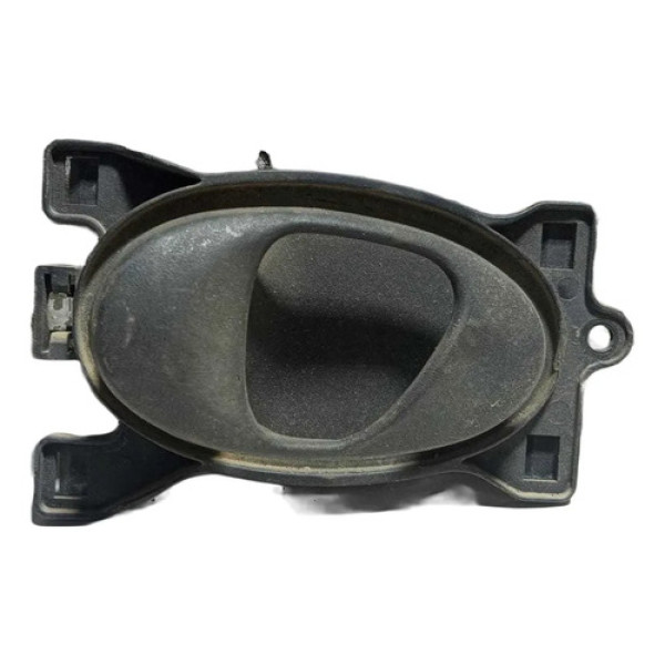 Maçaneta Interna Esquerda Chevrolet Celta 2p 2001/2006. Preto Dianteira
