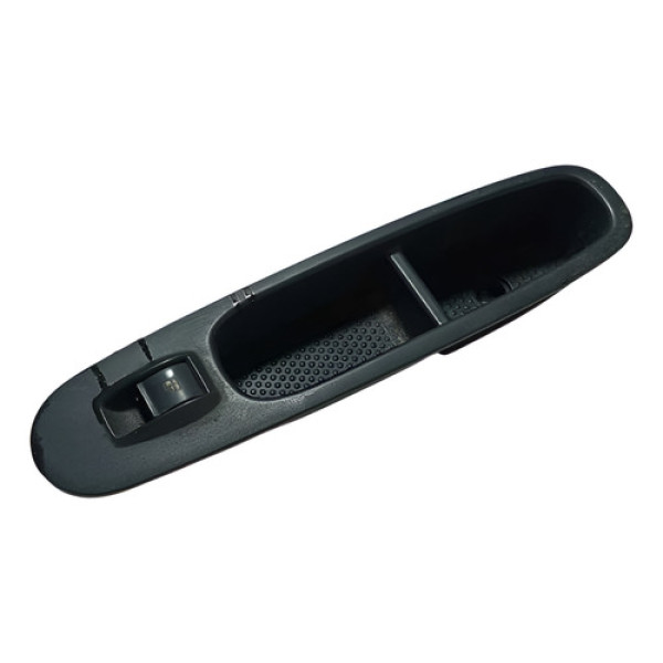 Moldura Porta Botao Vidro Ld Direito Fiat Punto 2014. Preto