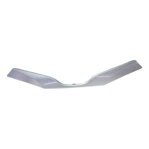 Moldura Grade Radiador Hyundai Hb20x 2012 A 2016. Prateado