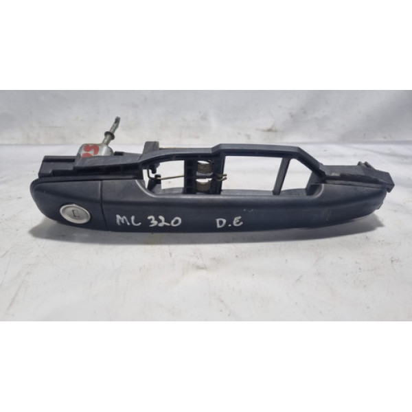 Maçaneta Externa Diant. Esquerdo Mercedes-benz Ml320 99 Cx79 Dianteira