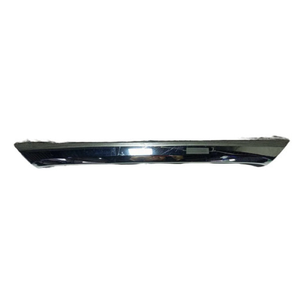 Friso Tampa Traseira Toyota Corolla 2015/2018 (7680102d60). Cromado