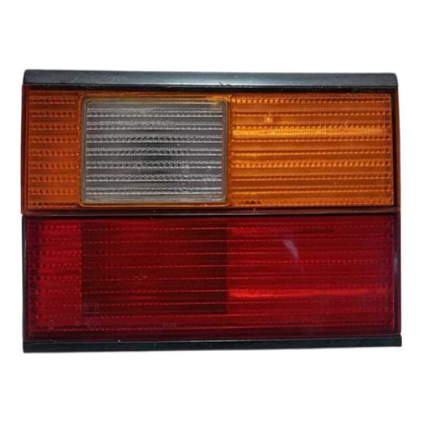 Lanterna Traseira Direita Volkswagen Santana 1992/1994/1996. Direito/passageiro Vermelho