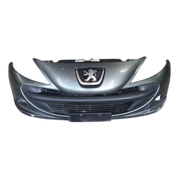 Para-choque Dianteiro Peugeot 207 2010 (detalhes). Verde-escuro