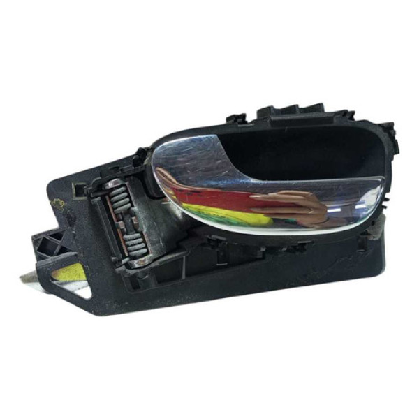Maçaneta Interna Traseira Esquerda Peugeot 307 2.0 16v 2006. Preto Traseira