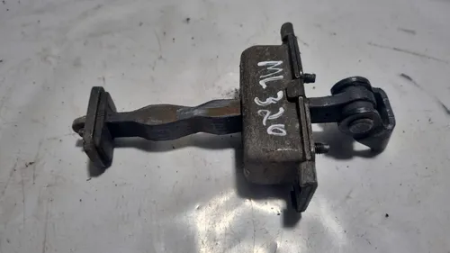 Limitador Porta Traseiro Esquerdo Mercedes Ml320 1999 Cx79