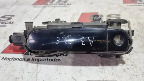 Maçaneta Externa Dianteira Esquerda Audi A3 Cx113 Dianteira/traseira