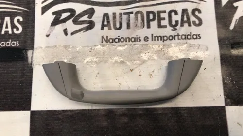 Puta Merda Toyota Etios Cinza